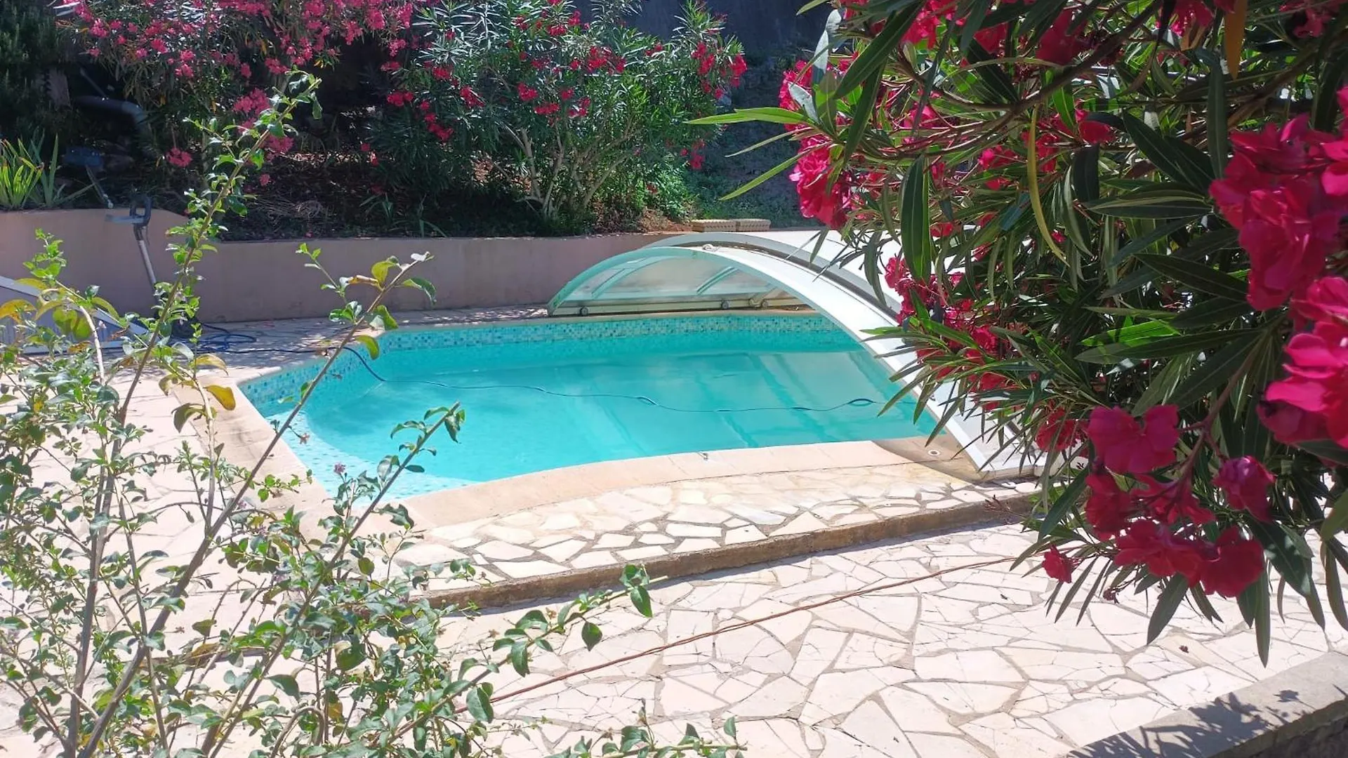 Grand Chalet At Villa Don Quijote Nice 0*,