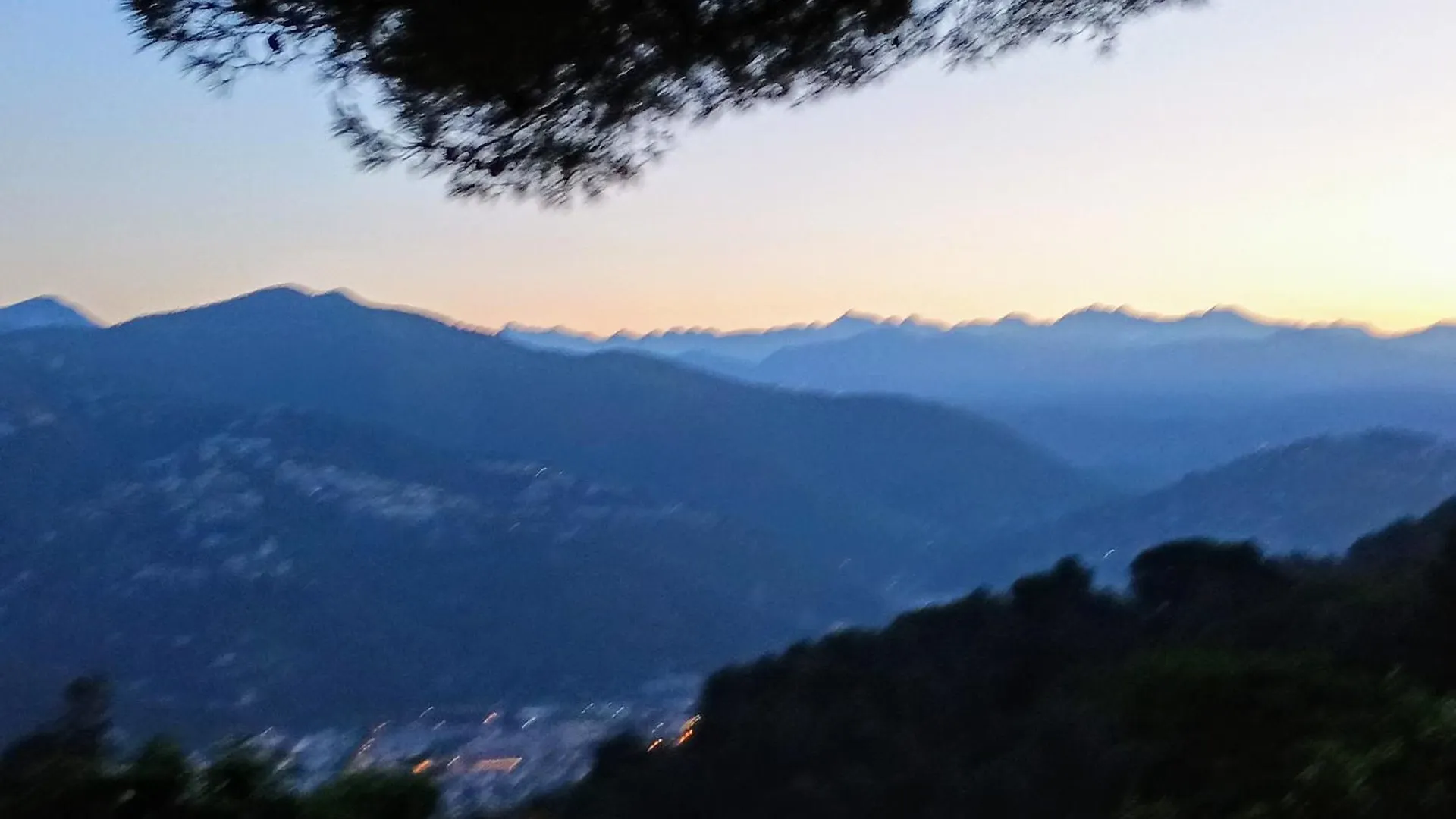 Grand Chalet At Villa Don Quijote Nizza